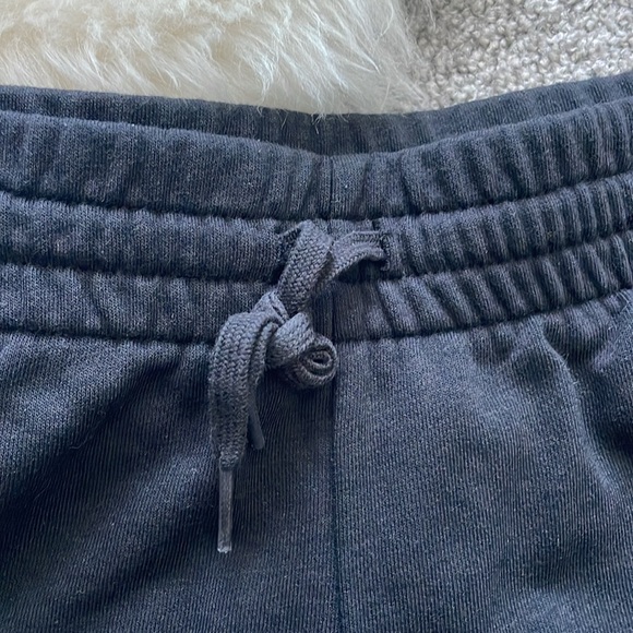 Adidas black shorts - Picture 3 of 5
